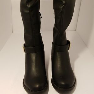 Women's Auri Flat Boot Size 6.5